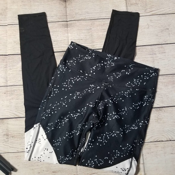 FABLETICS mid-rise mesh powerhold leggings - Picture 6 of 9